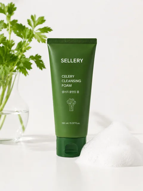 Sellery 洗顔フォーム、泡とガラス瓶